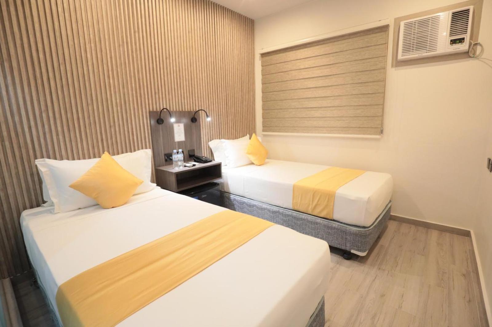 City Pod Hotel Cebu Esterno foto